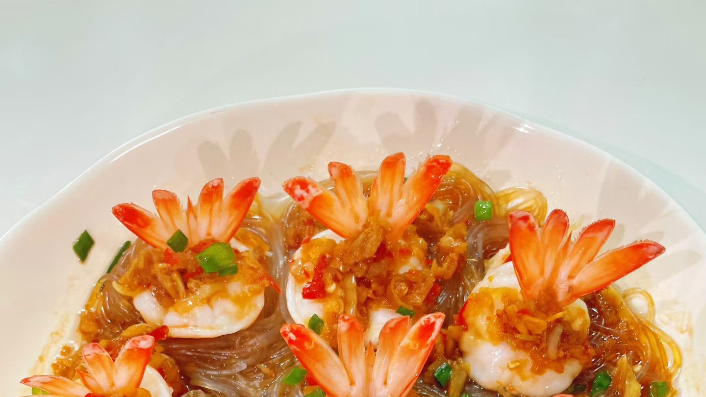 蒜香四溢的宴客神器：零失败蒜蓉粉丝虾，厨房小白也能惊艳全场