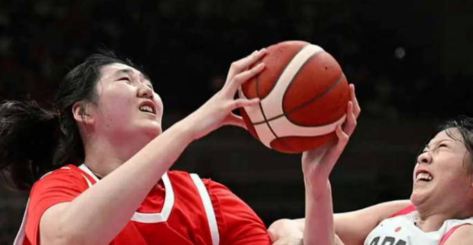 中国女篮32分大胜双杀日本获4连胜 张子宇16分王思雨17分

中国女篮系列热身