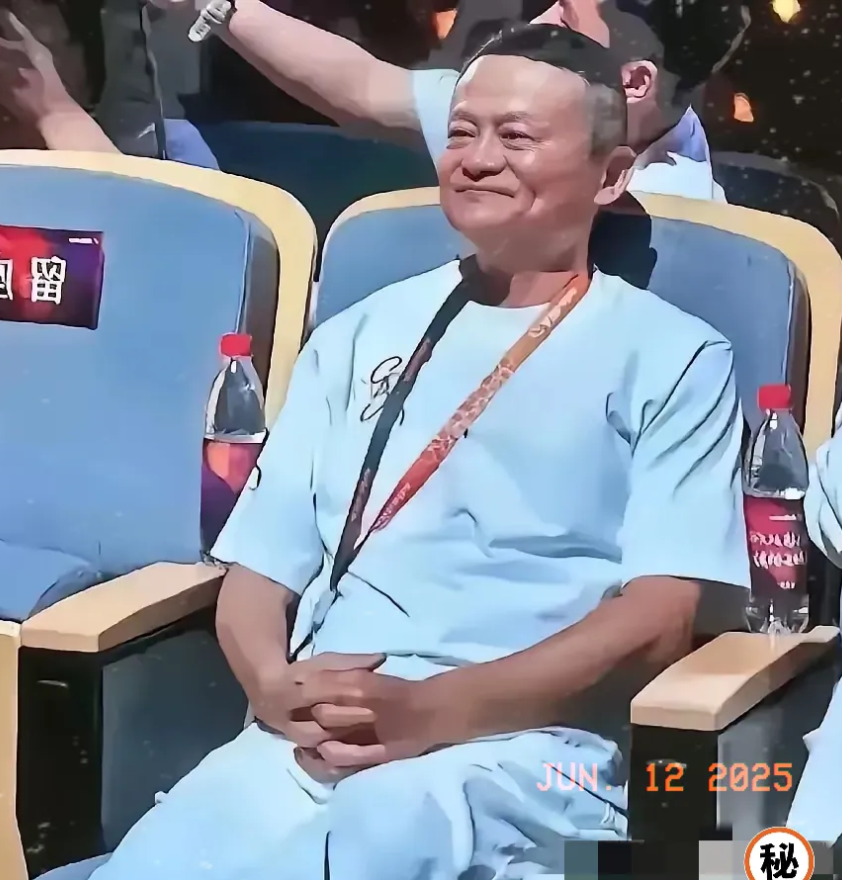这两天最窝火的人应该就是马云了，

阿里离职员工万字长文“炮轰”公司，连马云都惊