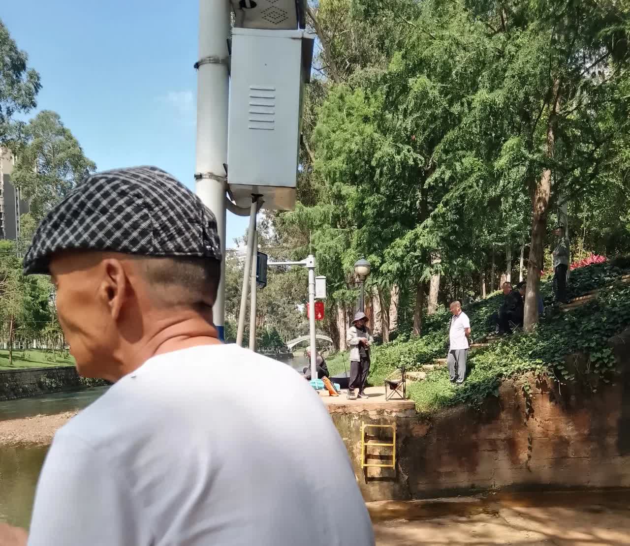 北京时间：7月17日10：47分，地点昆明市盘龙区与五华区交叉点，盘龙江大花桥河