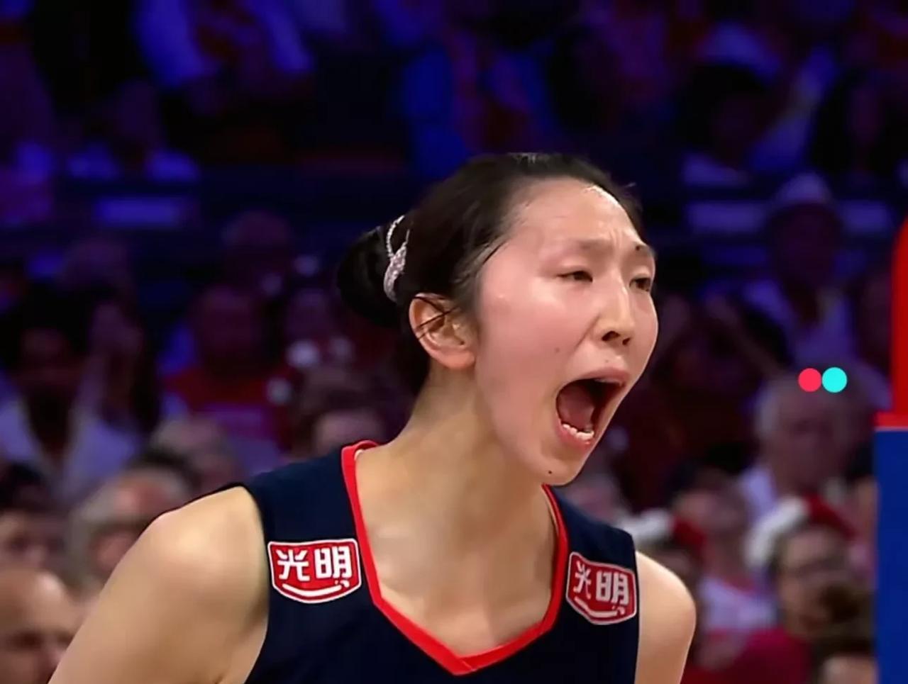 苦战五局：中国女排2:3惜败波兰女排无缘女排世联赛四强。
可以说双方各打了两局好