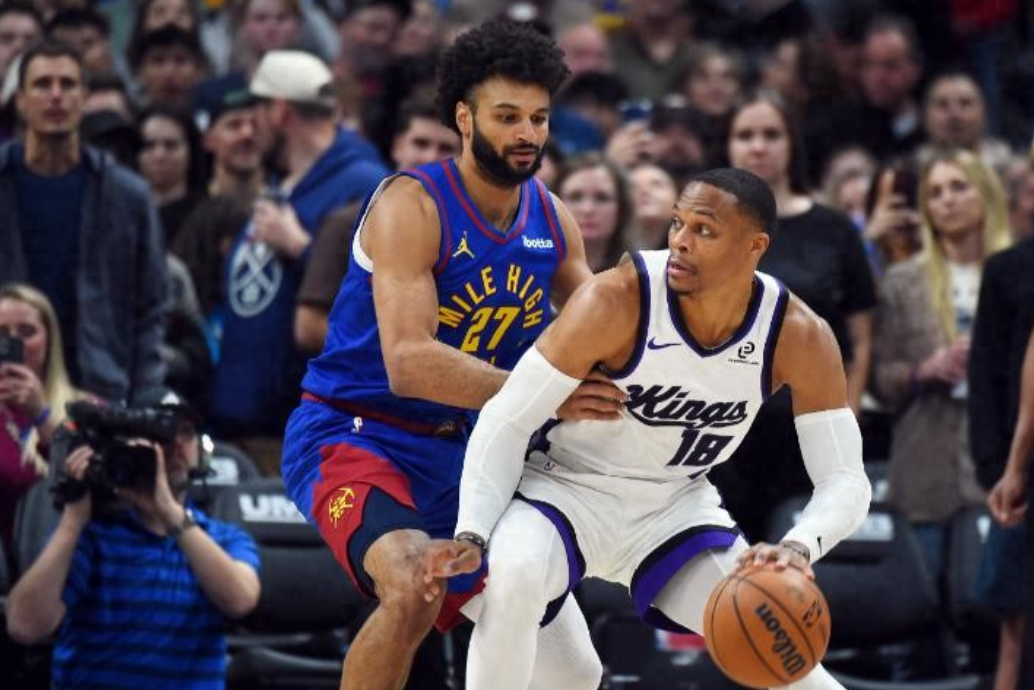 NBA常规赛，国王客场128-123战胜掘金，终结八连败！
本场比赛，国王后卫拉