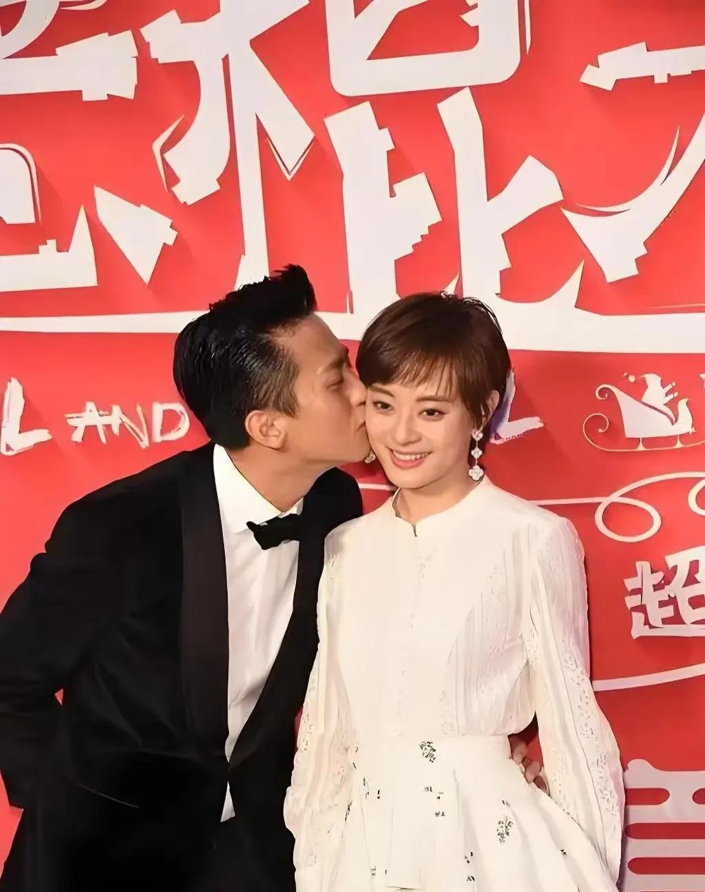 邓超说：“其实我是一个特别容易吃醋的人，我占有欲也很强。”
霍建华跟孙俪演过戏，