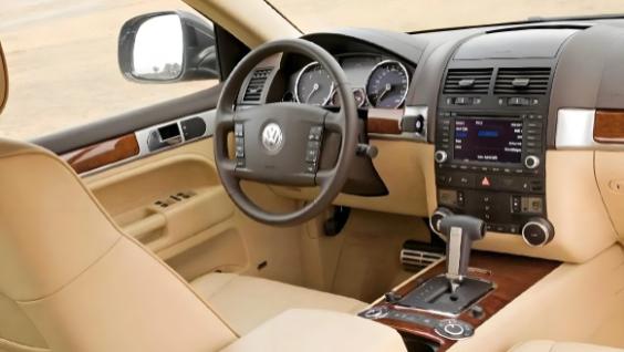 从标配到绝迹！这些汽车功能正在消失，你的车还留着几个？