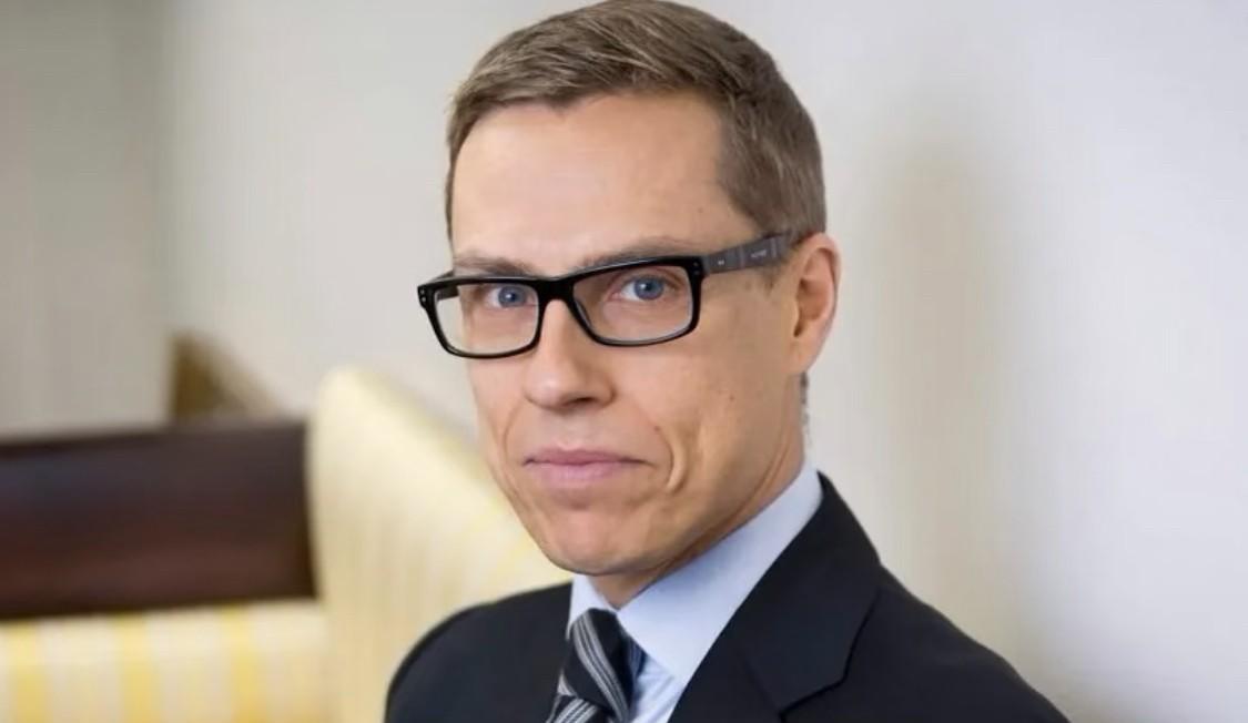 万万没想到！
芬兰外交部长斯塔布在芬兰国会大厦发表观点时指出，若乌克兰实现公正且