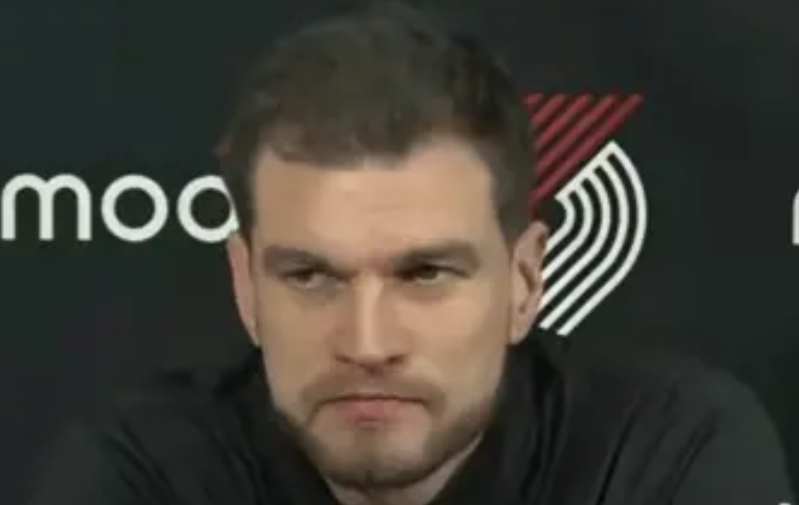 斯普利特终于在赛后发布会上说了实话。在今天开拓者客场输给雷霆的比赛中，中国球员杨