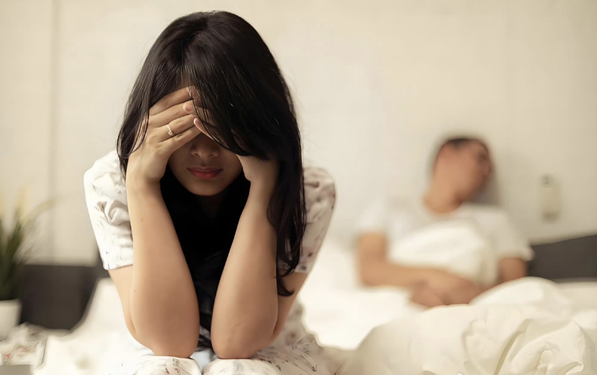 婚内出轨生子，法院为何不判重婚？法律认定的两个关键条件与现实困境
海南近日有个很