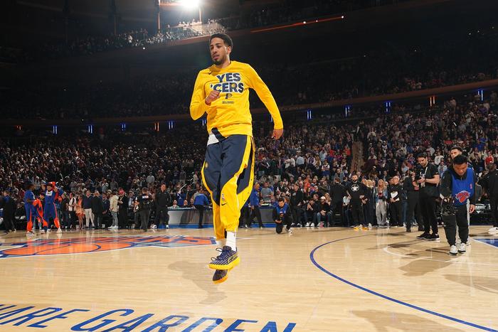 NBA东部决赛G3，步行者100-106不敌尼克斯。大比分仍2-1领先。

此役