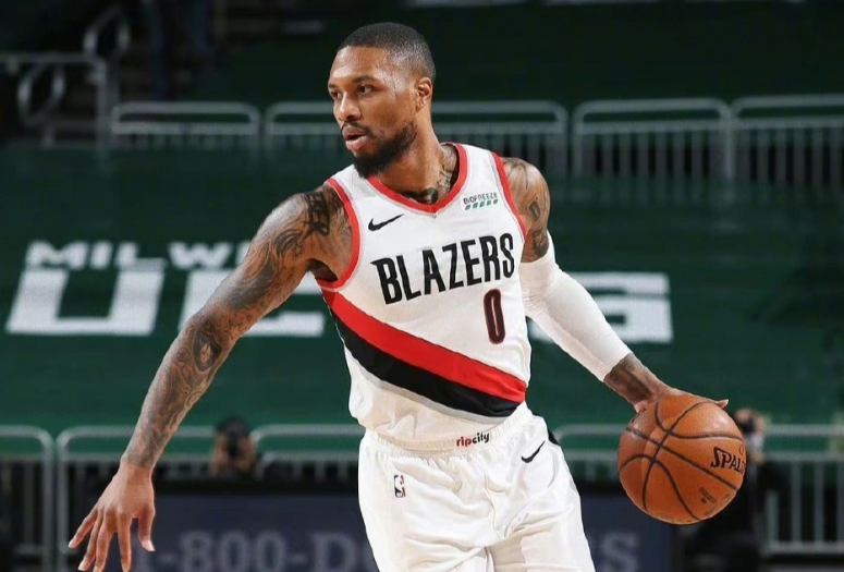 开拓者对利指导真好啊！

据Shams报道，利拉德将用一整个赛季来恢复跟腱撕裂伤