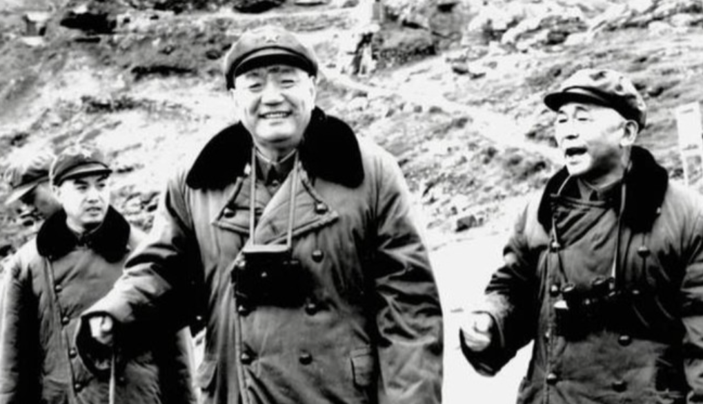 上世纪70年代，军区司令尤太忠少将得知：“老战友史景班少将的3个女儿被分配到内蒙