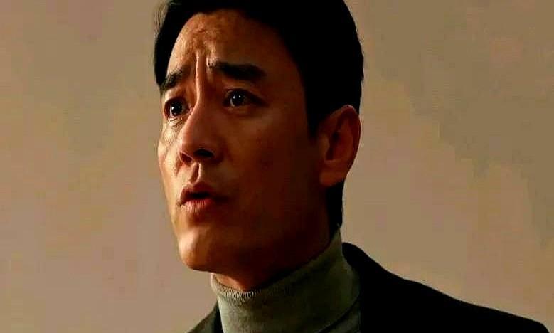 《以法之名》第9集预告，在李人骏妹妹的订婚宴上，洪亮发现他的妹夫竟然是程子健，万