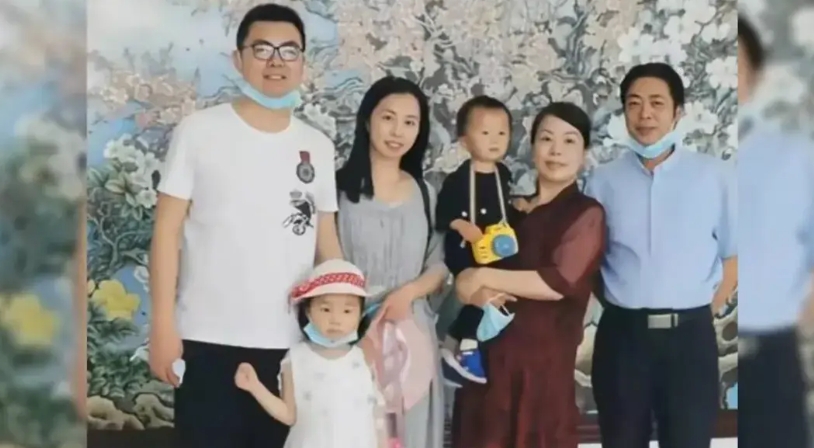 错换人生二八事件，郭威为什么会与亲生父母闹翻，我觉得有几种可能。
第一种，是郭威