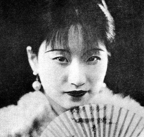 民国“第一欲女”，将自己和3000名男人交往的经历，写成一本书，轰动全国，但两年