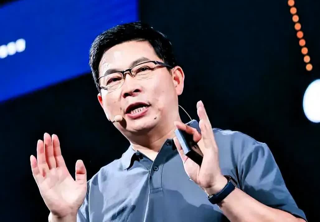 万万没想到
华为方面正式宣布了！
4月16日，华为常务董事、终端BG董事长、