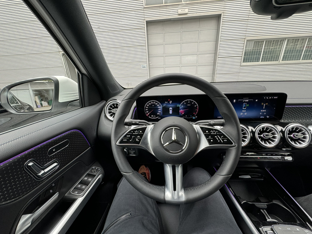 C260L还是GLB220时尚呢
价格都差不多有点纠结