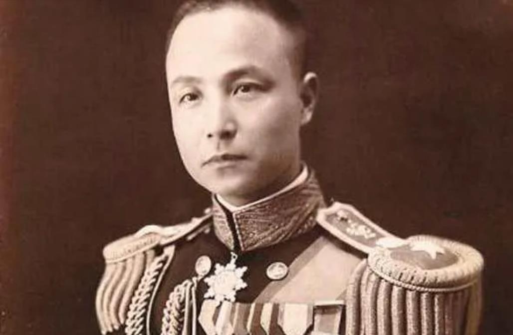 1949年，蒋介石去台湾前，想让海军上将陈绍宽一起去，就让宋美龄去劝说。陈绍宽却