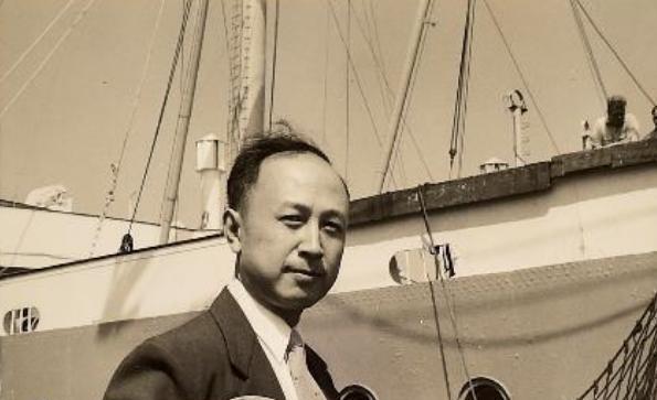 2002年10月，91岁的钱学森对着医生大喊：“你知道你在问谁吗？我是大科学家钱