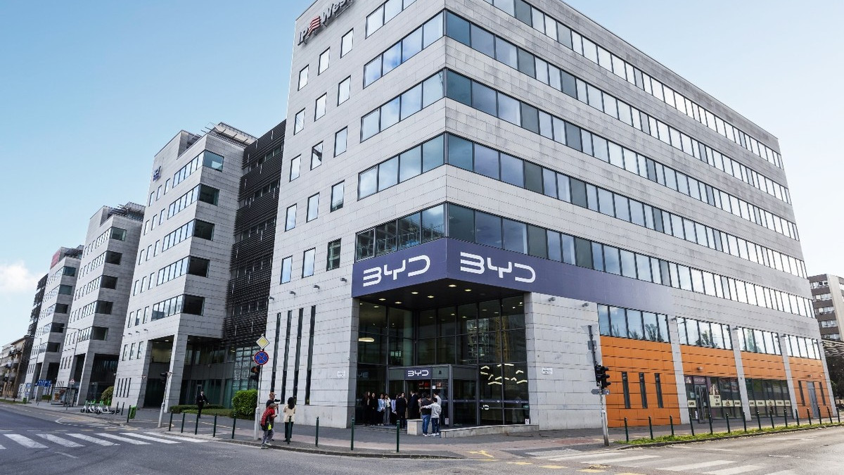 比亚迪欧洲总部落户匈牙利，全球化布局又一里程碑