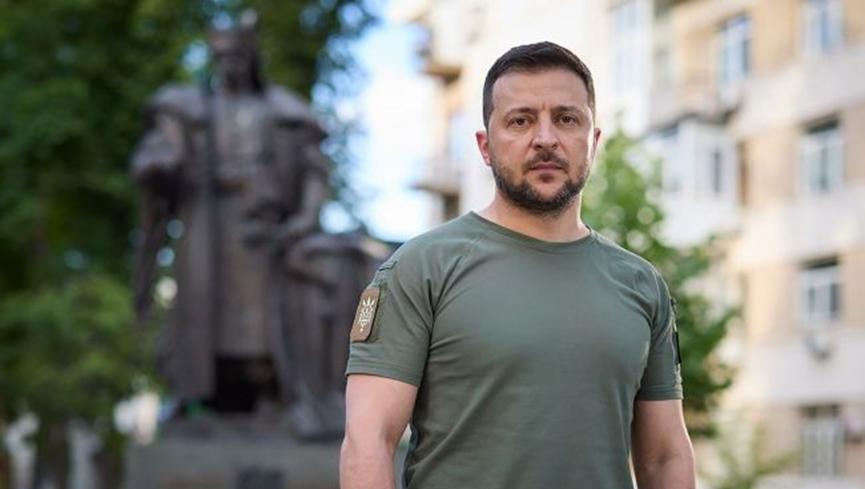 务虚不务实，泽连斯基提交与英国的百年协议。
RBC-Ukraine网站8月2日报