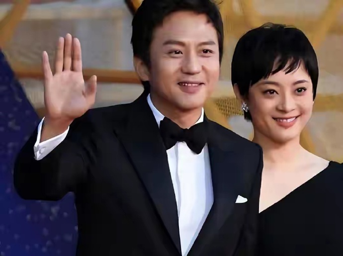 邓超赚翻了！13 岁儿子帅到撞脸孙俪，11 岁女儿拿下拉丁舞世界冠军，俩娃双双为