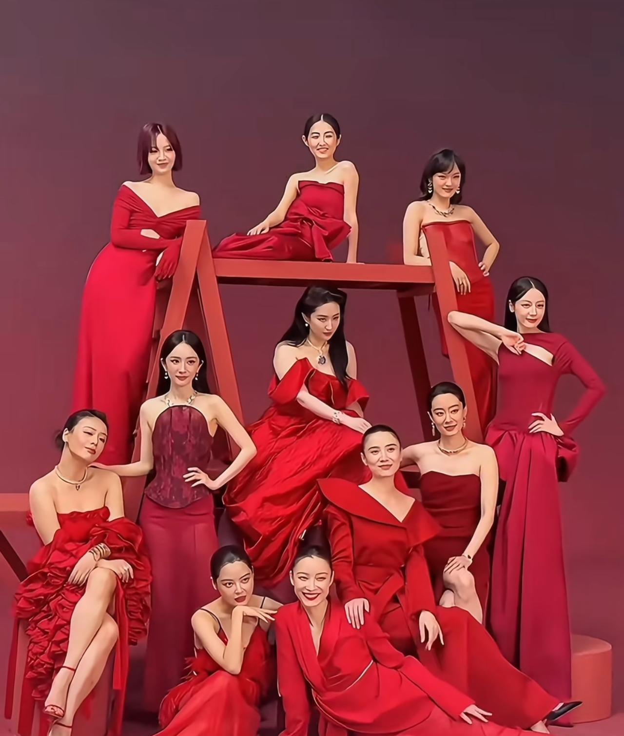 即使我是杨幂的粉丝
但我觉得她的气质还是输了
这次宝格丽拍照排位，杨幂虽然很美，