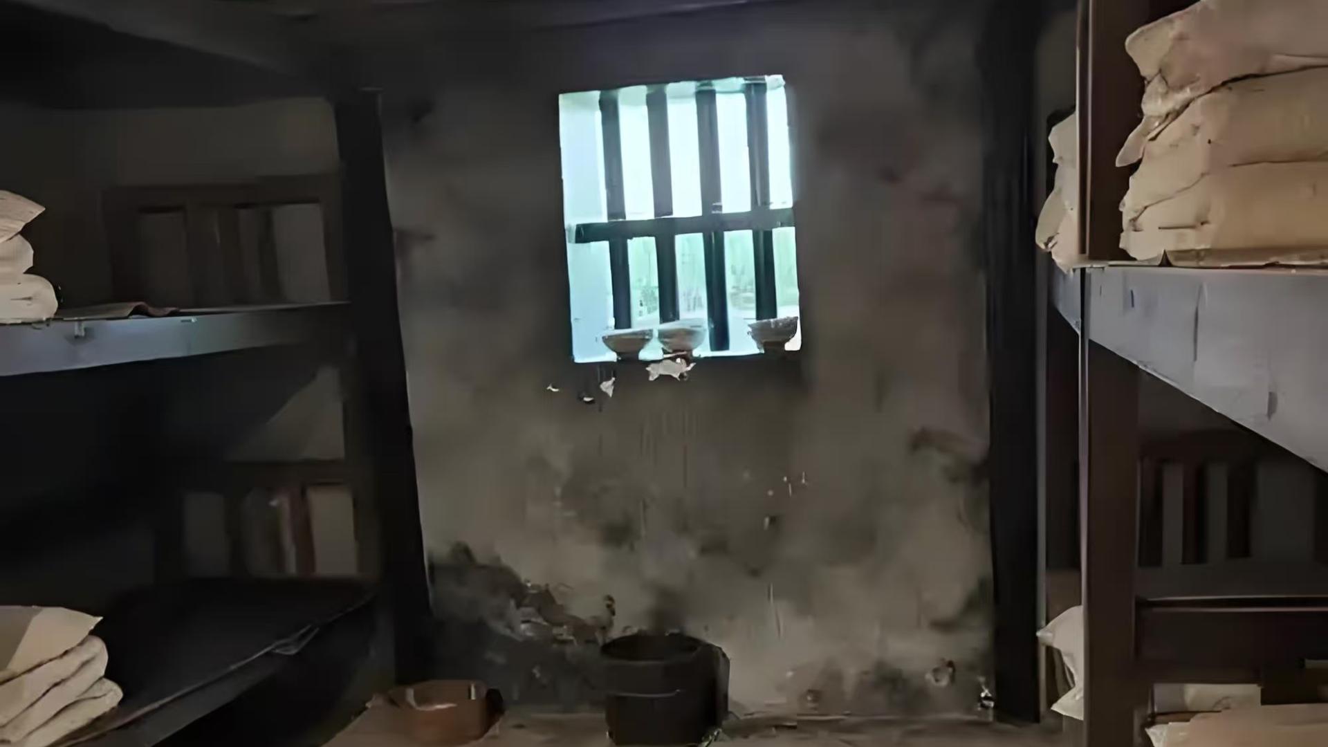 白公馆第一个成功越狱者，装疯卖傻十四年，趁看守打麻将时逃离