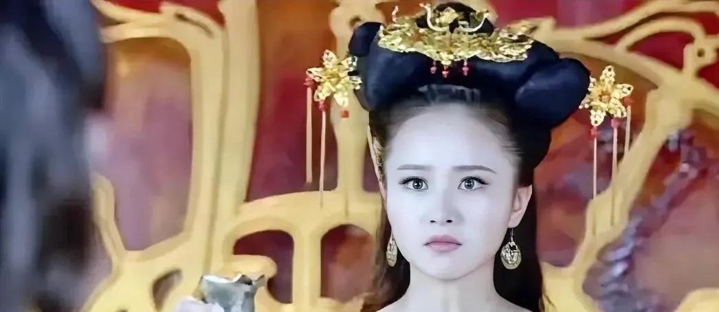 公元311年，刘曜拎着滴血的大刀闯进皇宫，大喝一声：“羊皇后在哪儿？”羊皇后胆战