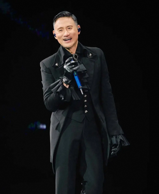 张学友东莞演唱会延期至8月底 曾撞期高考遭投诉