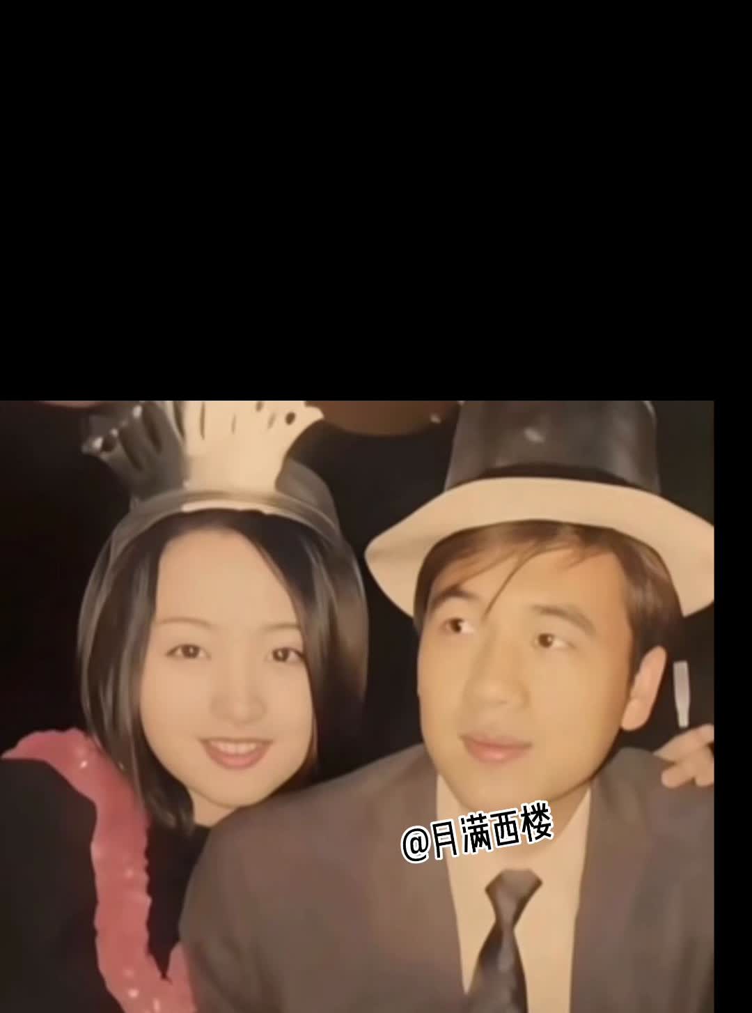 月满西楼。
就是那种浑然天成的憨的傻傻的，好心痛从前的自己。短暂的狂欢以为一生