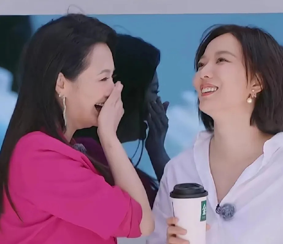 曹颖追问王珞丹八卦被拒











到底是什么问题，让王珞丹如此抗拒？