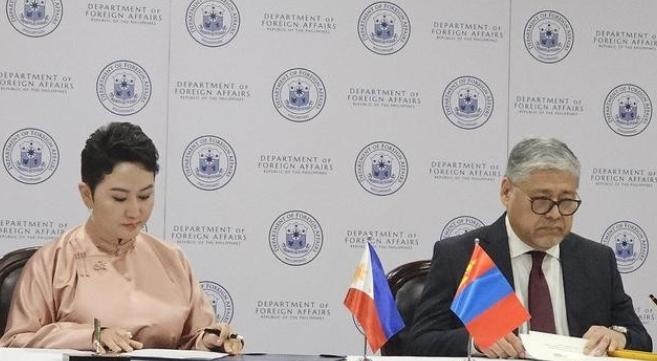 蒙古外长访菲，开口就说“支持菲律宾在南海的权益”，不料下一刻就彻底破防！


