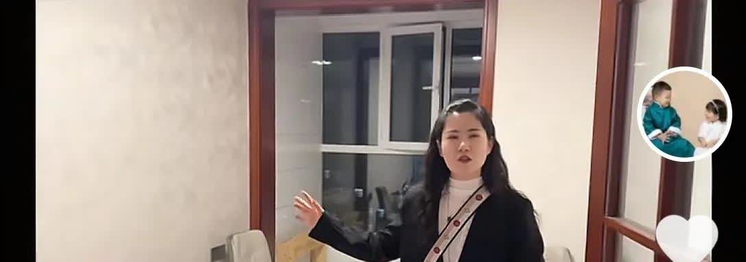 大动作！网红龙凤胎帅贝的妈妈梅子，自从辞职后，下海经商的路子越走越宽，不仅实体服