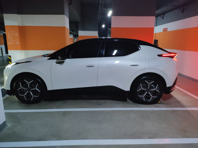 一万四千公里感受
今年三月份提车，已整整五个月了，买车过程不过多赘述。本人就不出