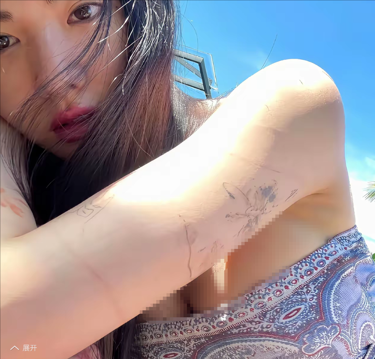 最近我们公司招一批40多岁的女人，她们有一个共同点喜欢抽烟。有人怀疑她们以前从事