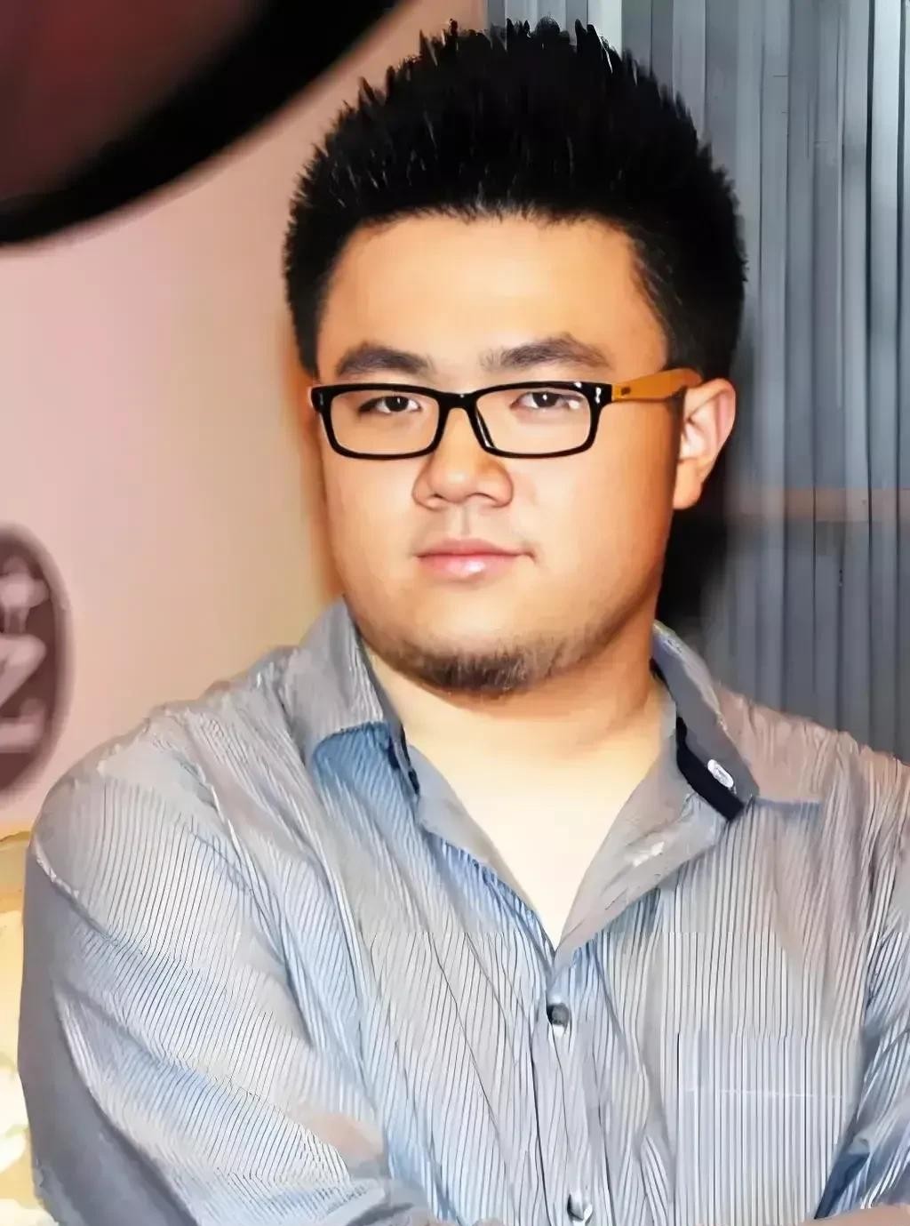 巴图两子随奶奶宋丹丹姓





娱乐圈的瓜真是一个比一个精彩！巴图的两个儿子居