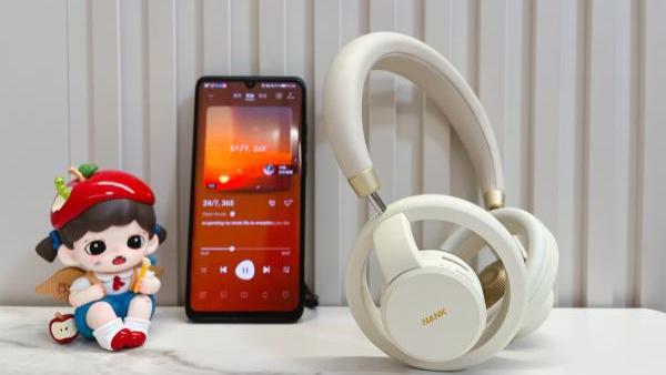 潮流人手一副的南卡开放式头戴耳机：不塞耳也能HiFi现场感！