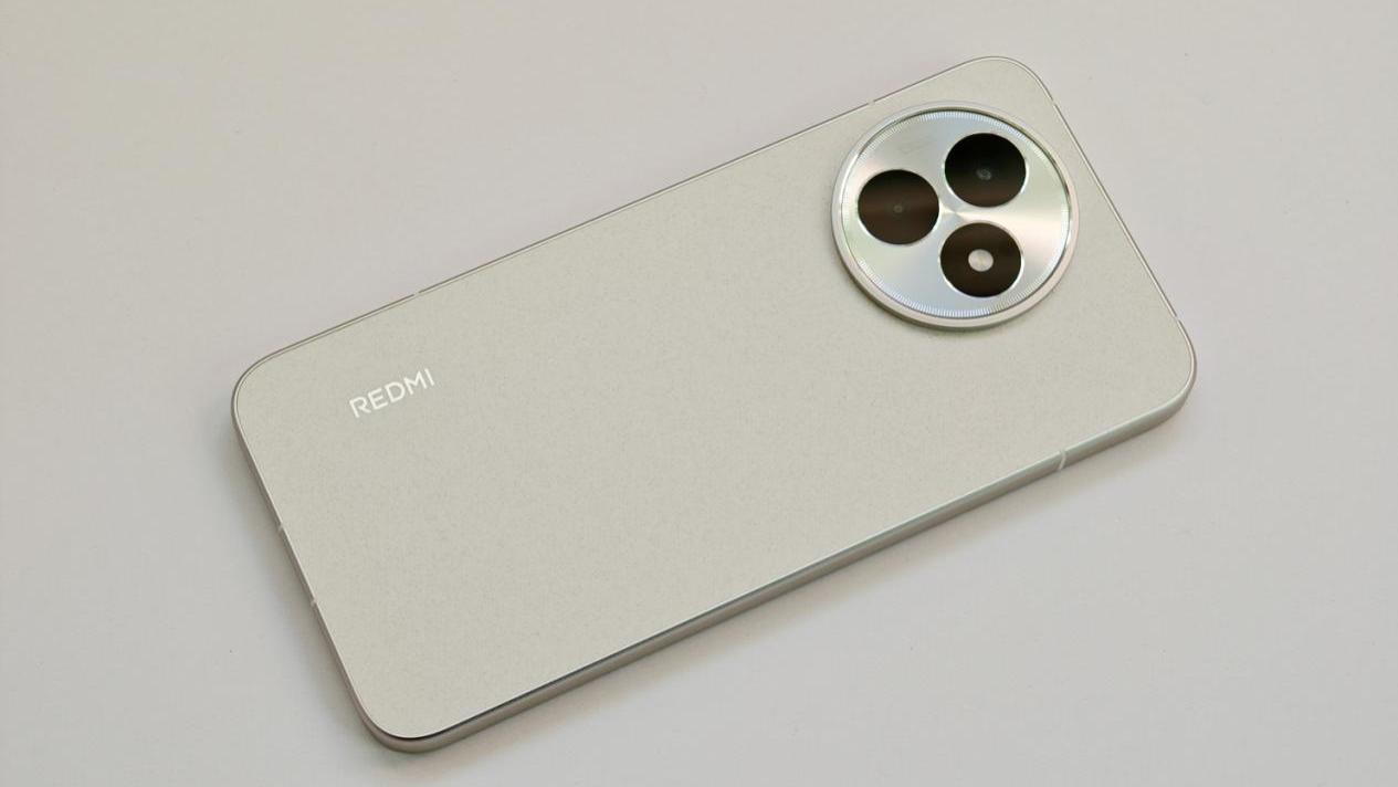 REDMI K80 至尊版评测：堆料足够的性能猛兽