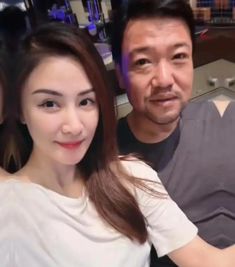 万万没想到
贾冰成了压垮人们心中最后的一根稻草
从贾玲，沙溢，杨天真，杜海涛，李