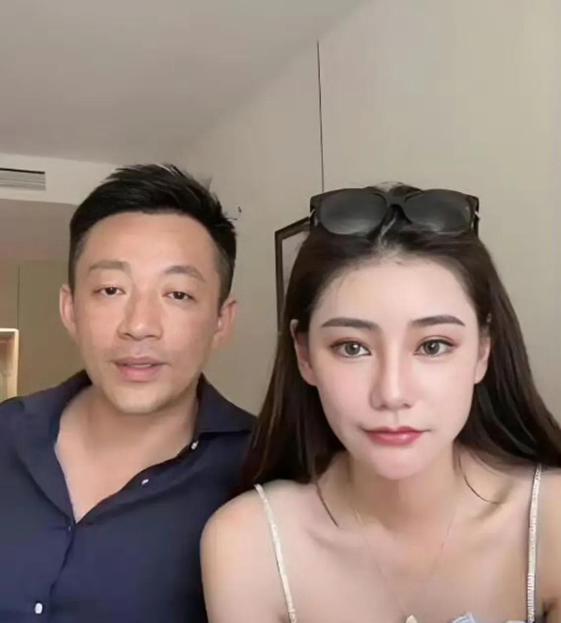 太燃了！
马筱梅真是敢说！
直播间有网友嘲笑马筱梅结婚不下蛋。原以为一向性格温和
