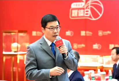 李梦回不回，不是宫鲁鸣一句话，是郭振明一句话。

亚洲杯第六，宫鲁鸣把锅甩给“战
