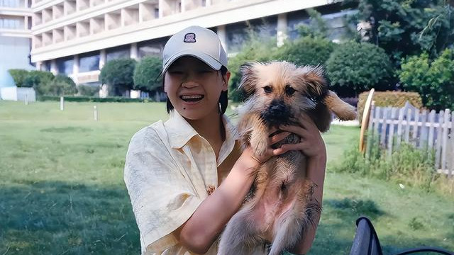 与网约车司机的对话曝光后引起了网友们的热议，司机看到是全红婵之后十分惊讶，激动地司机在车上兴奋地大叫