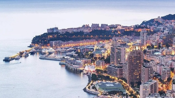 有姑娘说，大叔的白头发，比小年轻的甜言蜜语更靠谱