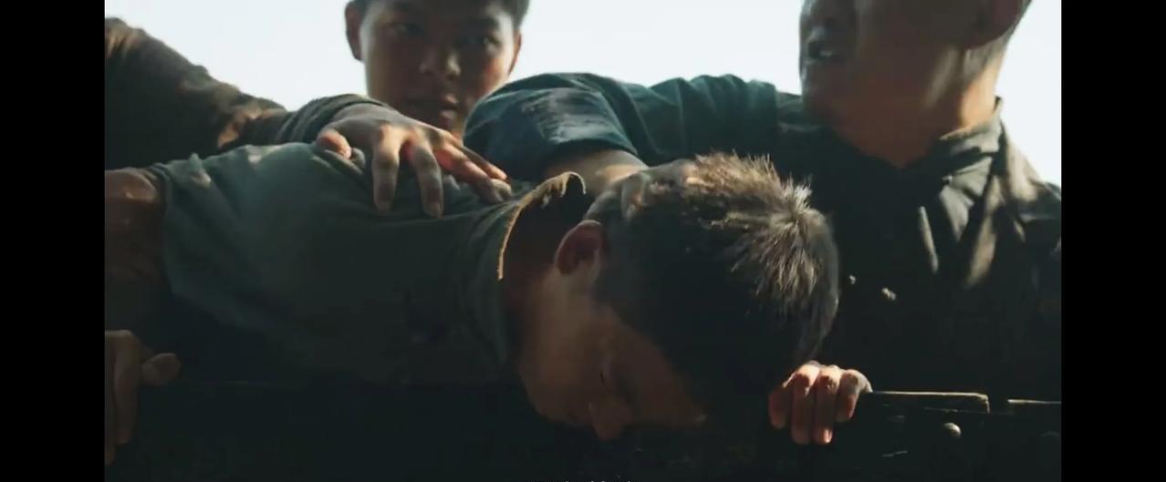 《生万物》
封大脚被抓了！封二把全部家当拿出来救他！宁绣绣听到后赶紧去找费文典，