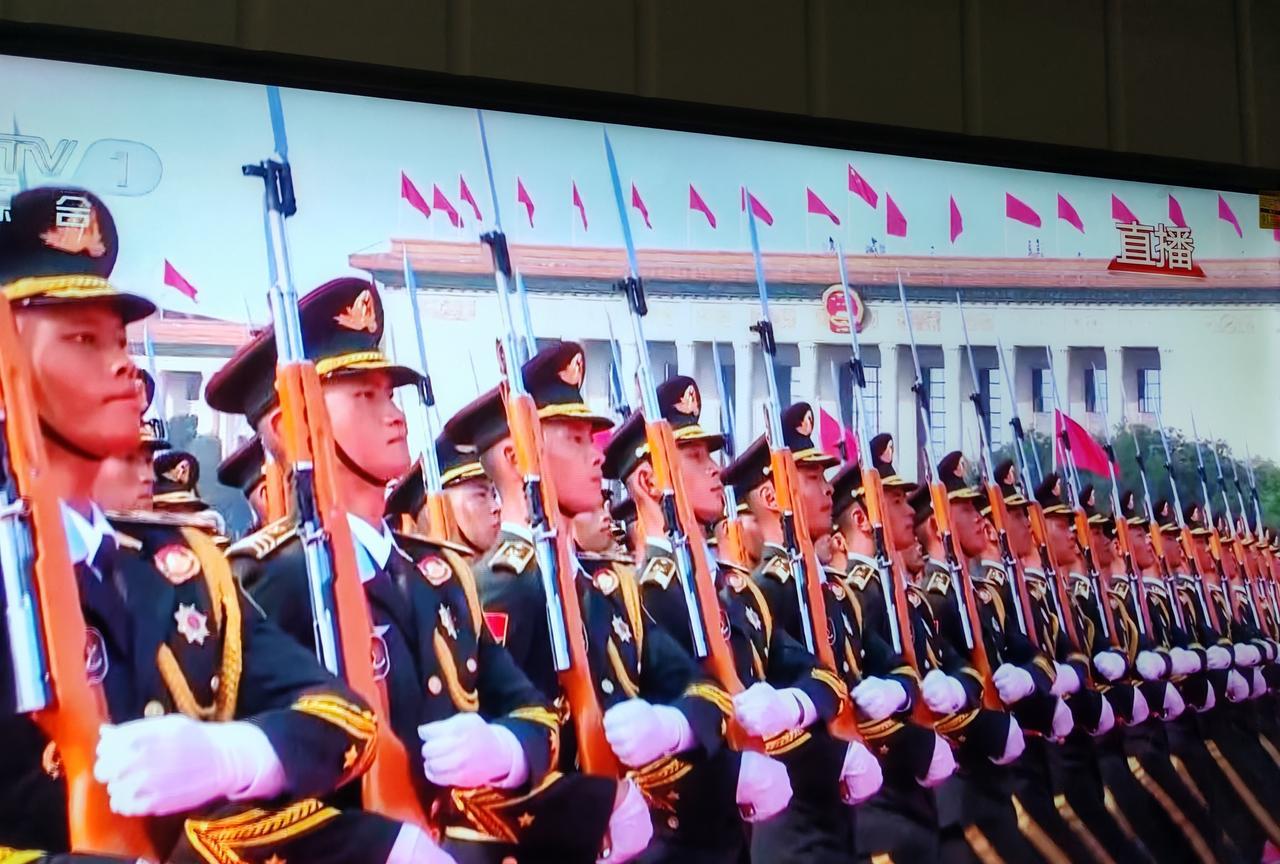 今天不谈生活，不谈娱乐
我只想谈谈杨靖宇将军，刚看完阅兵仪式直播，其中就有杨靖宇