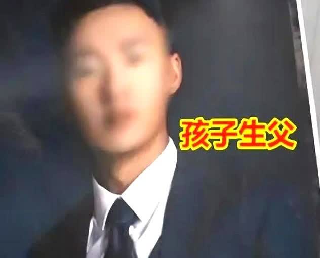 “我只要她死刑！”上海3岁幼童被后妈用鞋底扇脸，拿棍子打头，最终孩子被虐致死。
