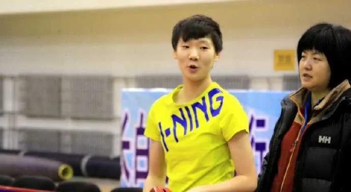 #国乒女队员你更喜欢哪一个#- 王曼昱：身体素质好，跑动能力超强，反手实力突出，