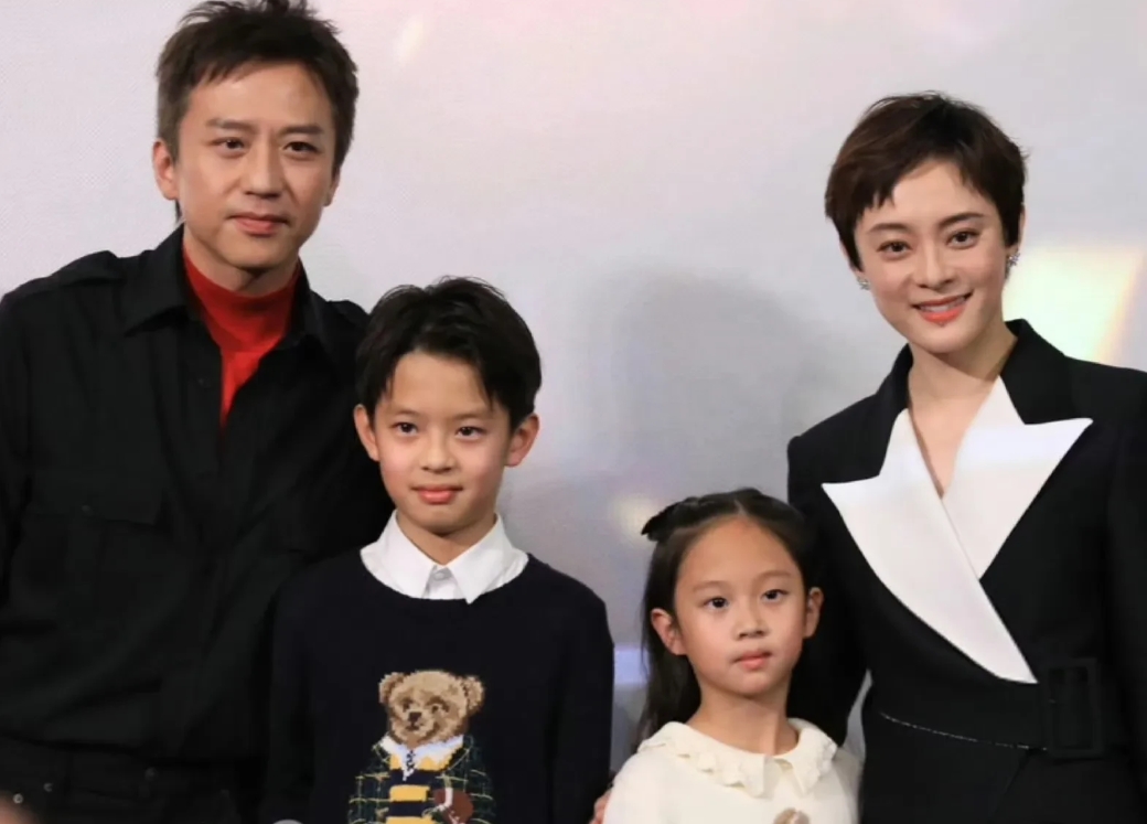 孙俪的儿子等等说：“我最近觉得最幸福的瞬间，就是妈妈陪着爸爸喝酒，我能感觉到爸爸