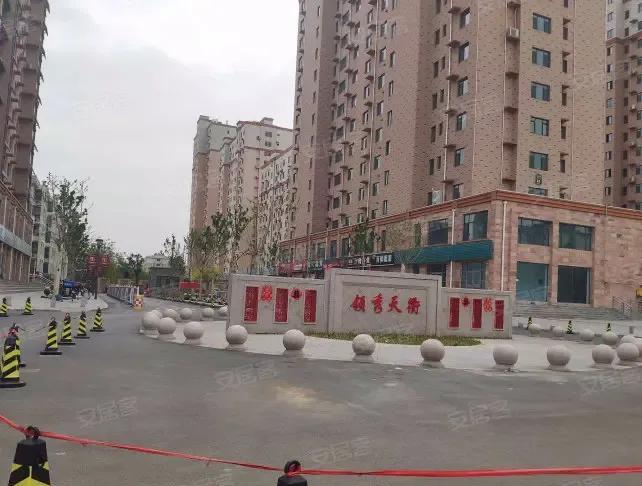 德州城北领秀天衢小区，一电梯损坏需要维修，小区物业准备动用维修基金，却遭到业主的