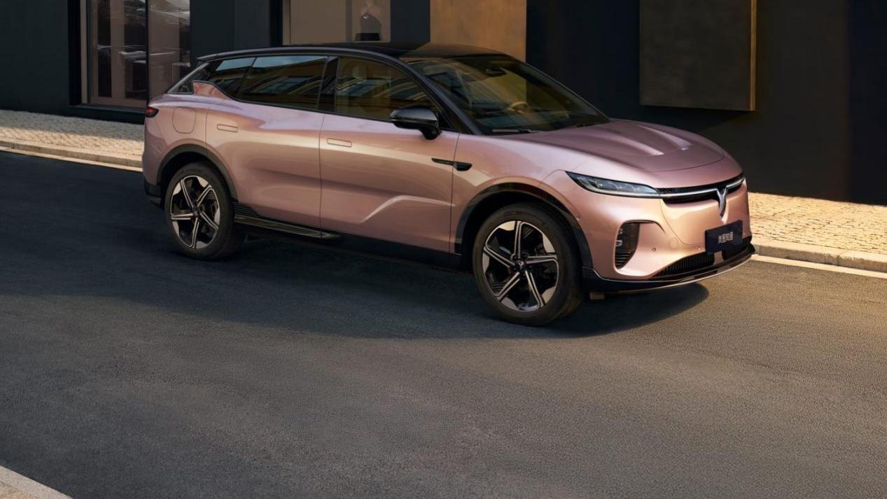 配5C超充 最高续航901km 20.29万起的岚图知音性价比很高？