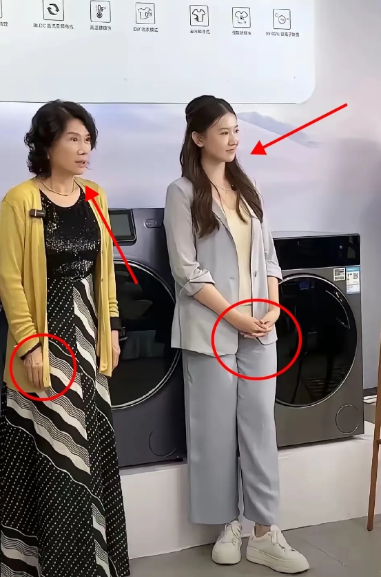 多读书真的有用！

​不信你看董明珠和孟羽童！

​26岁的小姑娘彻底输给了71